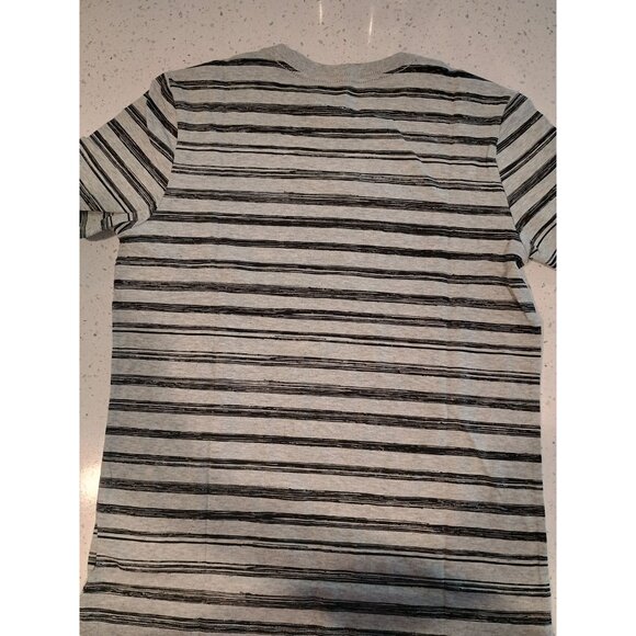 Spotted Zebra Striped T-Shirt Large (10) - Picture 3 of 3